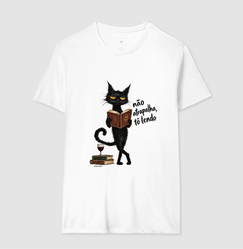 Camiseta Não Atrapalha, Tô Lendo — Gato Leitor - Imagem 4