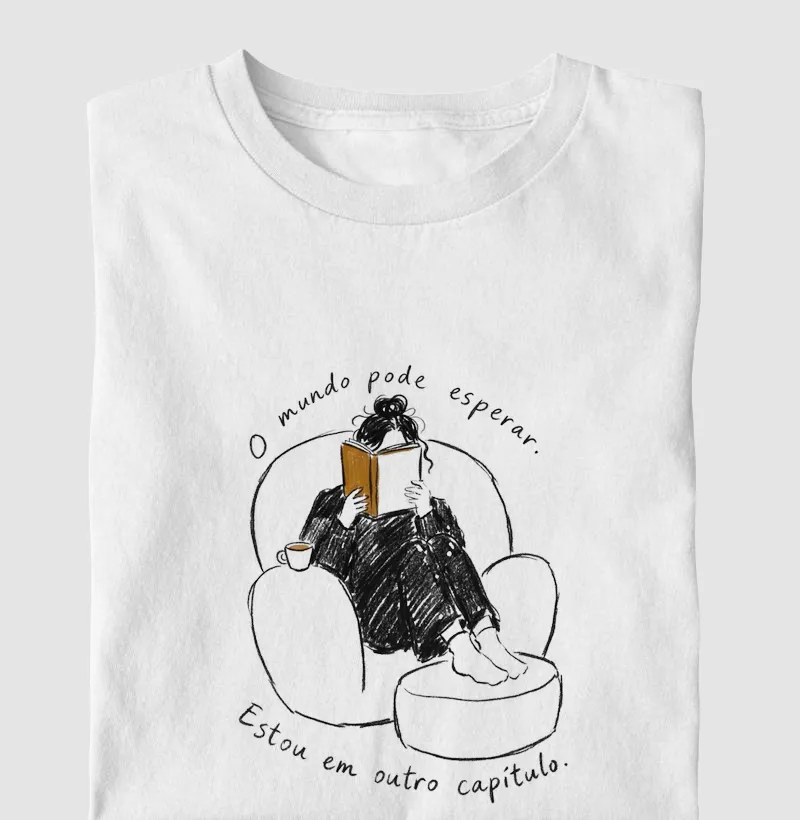 Estou em outro capítulo - Camiseta