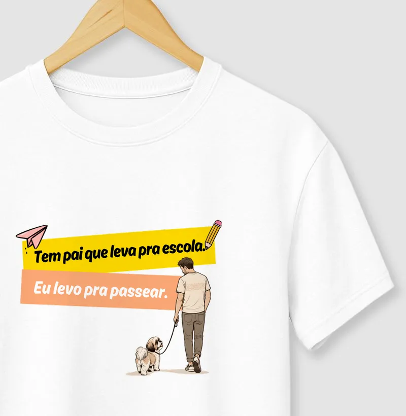 Tem pai que leva pra escola, eu levo pra passear 