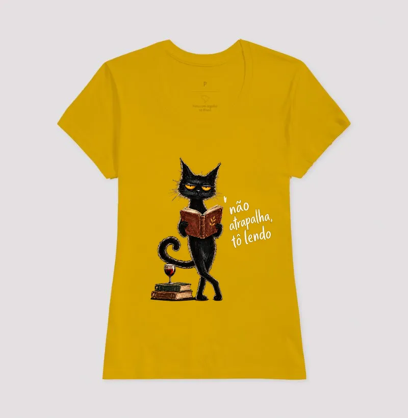 Camiseta Não Atrapalha, Tô Lendo — Gato Leitor - Imagem 15