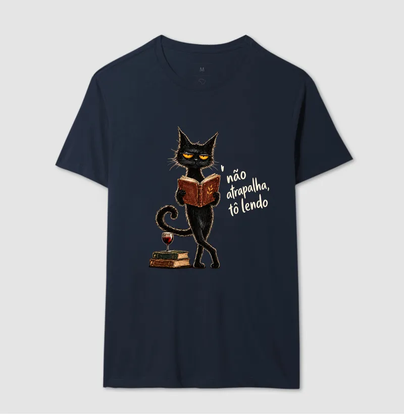 Camiseta Não Atrapalha, Tô Lendo — Gato Leitor - Imagem 6