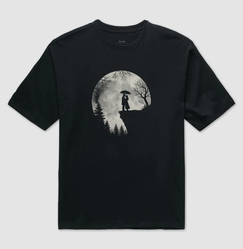Camiseta Oversized - Casal coreano a sombra da lua