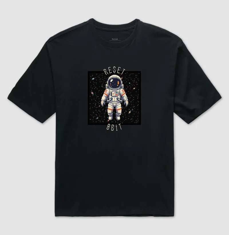Camiseta Oversized Astronauta Reset8Bit