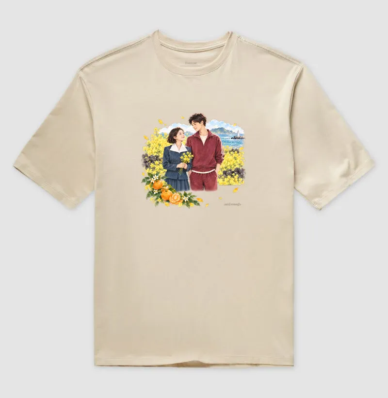 Camiseta Oversized Entre Tangerinas e Primaveras | Camiseta Dorama em Aquarela