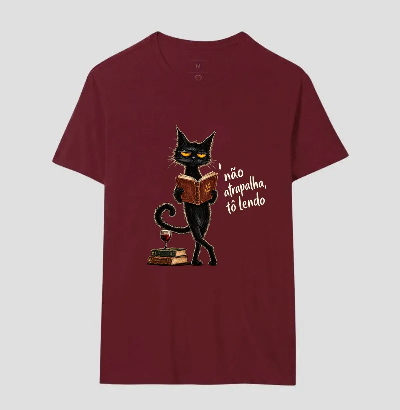 Camiseta Não Atrapalha, Tô Lendo — Gato Leitor - Imagem 18