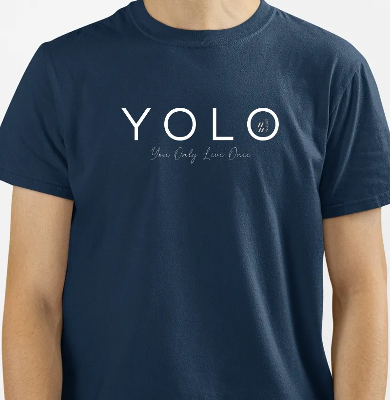 Camiseta Regular - YOLO