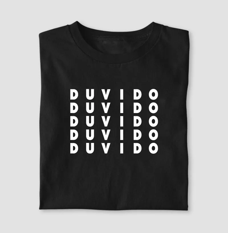 DUVIDO branco no preto - Camiseta