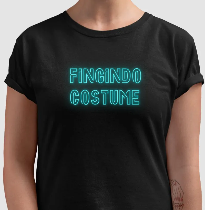 Fingindo Costume 
